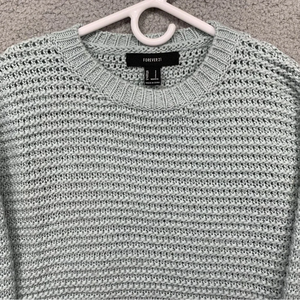 Forever 21 Women’s Knit Sweater Cropped Light Turquoise Relaxed Fit